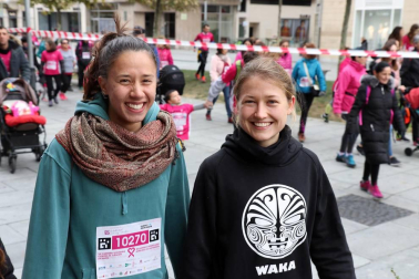 Más de 12.000 personas han participado este domingo en la VII carrera solidaria contra el cáncer de mama en Pamplona, organizada por Saray.