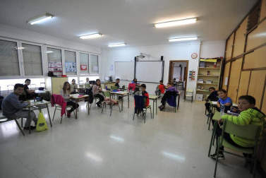Alumnado del Colegio Público Urraca Reina de Artajona.