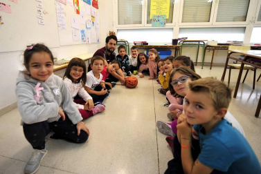 Alumnado del Colegio Público Urraca Reina de Artajona.