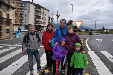 El sábado 27 de octubre tuvo lugar en Etxarri Aranatz la XII edición del Trofeo Uharte Rollerski. En la citada localidad navarra de La Barranca se reunieron más de 70 deportistas inscritos, que dieron cuenta de dos trayectos: uno de 2,8 kilómetros para los esquiadores y esquiadoras de las categorías sub 12 y sub 14 y otro de 9,4 kilómetros para las restantes edades.