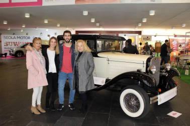 Del 26 al 28 de octubre, Baluarte acogió la feria Navarra Wedding Weekend 2018. Un espacio en el que más de 50 marcas expusieron sus novedades en productos y servicios como impresión, restauración, moda, floristería, fotografía y vídeo, etc. Además de los stands, los asistentes pudieron disfrutar de desfiles, charlas o shows de peluquería.