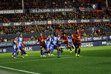 Imágenes del partido disputado en El Sadar entre Osasuna y Málaga el 3 de noviembre de 2018.
