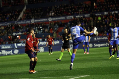 Imágenes del partido disputado en El Sadar entre Osasuna y Málaga el 3 de noviembre de 2018.