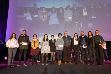 l jurado ha estado compuesto por los periodistas Carles Francino y Carlos Boyero, los intérpretes Silvia Alonso, Luis Tosar y Claudia Vega y los directores de cine Manuel Martín Cuenca y Marina Seresesky