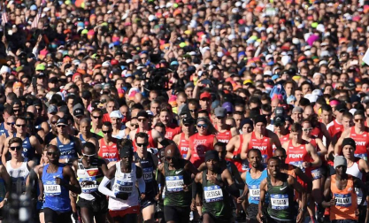 La atleta keniana Mary Keitany ganó este domingo por cuarta vez el maratón de Nueva York, donde había encadenado tres victorias seguidas entre 2014 y 2016, mientras que en hombres el etíope Lelisa Desisa se estrenó como campeón.