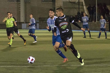 Los dos continúan en la parte baja de la clasificación tras el reparto de puntos en Merkatondoa