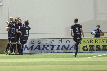 Los dos continúan en la parte baja de la clasificación tras el reparto de puntos en Merkatondoa