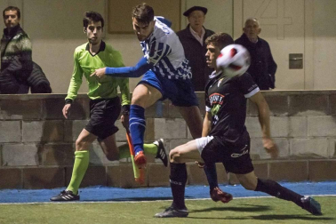 Los dos continúan en la parte baja de la clasificación tras el reparto de puntos en Merkatondoa