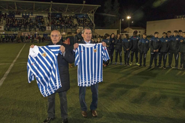 Los dos continúan en la parte baja de la clasificación tras el reparto de puntos en Merkatondoa