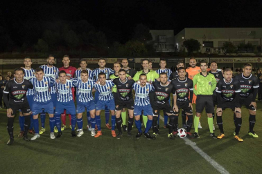 Los dos continúan en la parte baja de la clasificación tras el reparto de puntos en Merkatondoa