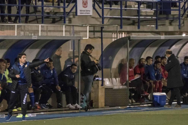 Los dos continúan en la parte baja de la clasificación tras el reparto de puntos en Merkatondoa