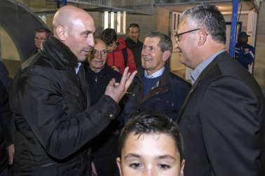 Los dos continúan en la parte baja de la clasificación tras el reparto de puntos en Merkatondoa