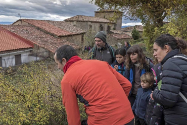 Inauguración de la microrreserva de mariposas 'el Inauguración de la microrreserva de mariposas 'El león dormido', en Lapoblacióndormido', en Lapoblación