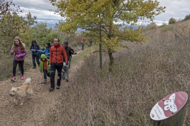 Inauguración de la microrreserva de mariposas 'el Inauguración de la microrreserva de mariposas 'El león dormido', en Lapoblacióndormido', en Lapoblación