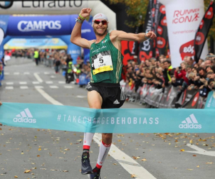 Imágenes de la carrera celebrada este domingo, 11 de noviembre.