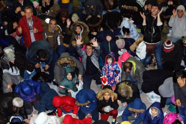 Lanzamiento de nueces en las fiestas de la Virgen de la Peña de Fustiñana