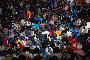 Lanzamiento de nueces en las fiestas de la Virgen de la Peña de Fustiñana