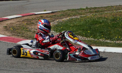 Fotos del piloto de karting Javier Lara en Los Arcos, junto a su padre, José Manuel.