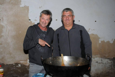 Los arguedanos celebraron el 16 y 17 de noviembre sus Fiestas de Invierno. Uno de los actos más exitosos fue el concurso de migas y postres, al que siguió una comida popular que se celebró en el Casino. Tras el evento gastronómico las cuadrillas disfrutaron con una sesión de música con DJ.