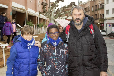 El popular cross 'Vuelta al plantío' de San Adrián celebró el domingo 18 de noviembre su edición número doce. El evento deportivo, que tuvo salida y meta en el ayuntamiento local, contó con pruebas para todas las categorías y el aliciente de poder colaborar con el Banco de Alimentos.