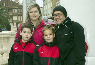 El popular cross 'Vuelta al plantío' de San Adrián celebró el domingo 18 de noviembre su edición número doce. El evento deportivo, que tuvo salida y meta en el ayuntamiento local, contó con pruebas para todas las categorías y el aliciente de poder colaborar con el Banco de Alimentos.