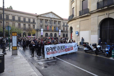 Con motivo del Día contra la violencia de género se ha organizado en Pamplona una manifestación para protestar contra la violencia machista.