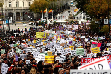Ciudades de todo el mundo se han manifestado en el Día Internacional para la Eliminación de la Violencia contra las Mujeres