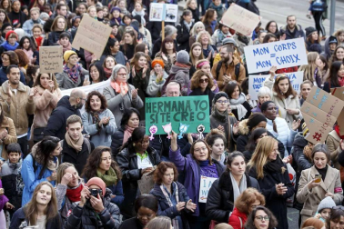 Ciudades de todo el mundo se han manifestado en el Día Internacional para la Eliminación de la Violencia contra las Mujeres