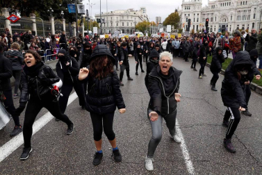 Ciudades de todo el mundo se han manifestado en el Día Internacional para la Eliminación de la Violencia contra las Mujeres
