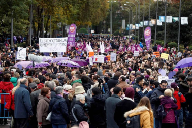 Ciudades de todo el mundo se han manifestado en el Día Internacional para la Eliminación de la Violencia contra las Mujeres