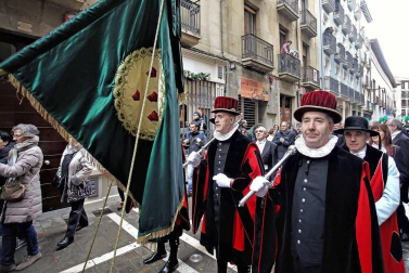 La festividad de San Saturnino ha arrancado con el desfile de Gigantes y Cabezudos