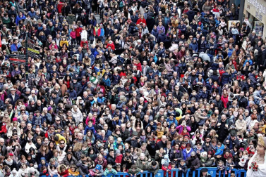 La festividad de San Saturnino ha arrancado con el desfile de Gigantes y Cabezudos