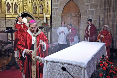 La festividad de San Saturnino ha arrancado con el desfile de Gigantes y Cabezudos
