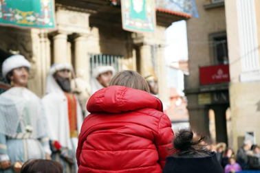 La festividad de San Saturnino ha arrancado con el desfile de Gigantes y Cabezudos