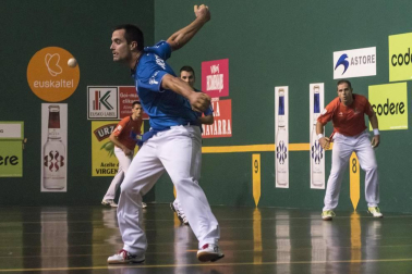 Imágenes del partido entre Olaizola-Albisu y Bengoetxea-Imaz del Parejas 2019