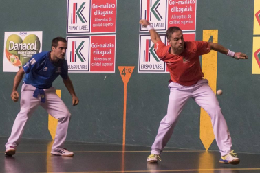 Imágenes del partido entre Olaizola-Albisu y Bengoetxea-Imaz del Parejas 2019