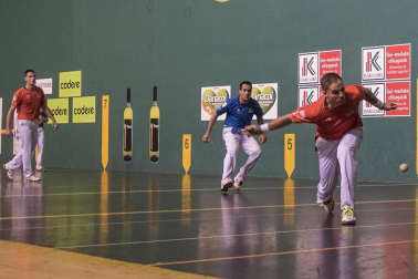 Imágenes del partido entre Olaizola-Albisu y Bengoetxea-Imaz del Parejas 2019