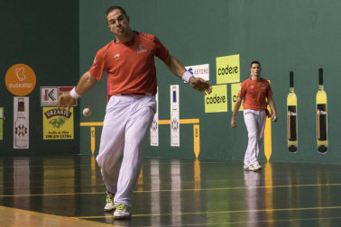 Imágenes del partido entre Olaizola-Albisu y Bengoetxea-Imaz del Parejas 2019