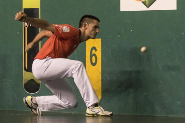 Imágenes del partido entre Olaizola-Albisu y Bengoetxea-Imaz del Parejas 2019