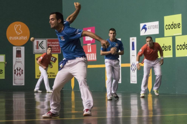 Imágenes del partido entre Olaizola-Albisu y Bengoetxea-Imaz del Parejas 2019