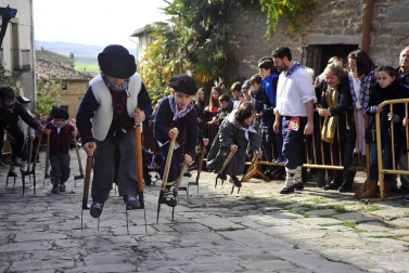Artajona acogió este domingo la XXVI Carrera de Layas de Artajona