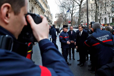 Los 'chalecos amarillos' continúan con los disturbios en la capital francesa