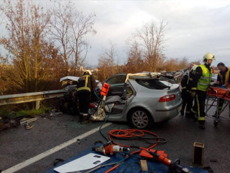 Fotos del accidente de tráfico ocurrido en la N-121 en Beriáin.