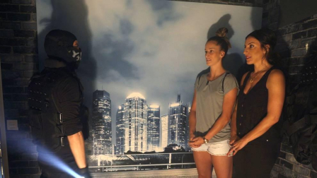 Fotos del episodio del programa de Teledeporte en el que Eli Pinedo viaja a la capital navarra y a Irún para entrevistarse con Nerea Pena y Julen Aginagalde.