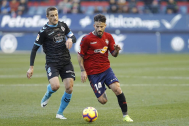 Los jugadores de Osasuna lograron la victoria en la Jornada 16 tras derrotar por la mínima, en el estadio de El Sadar y con un gol de Íñigo Pérez en el minuto 89, al Lugo.
