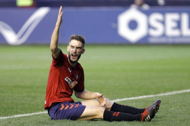 Los jugadores de Osasuna lograron la victoria en la Jornada 16 tras derrotar por la mínima, en el estadio de El Sadar y con un gol de Íñigo Pérez en el minuto 89, al Lugo.