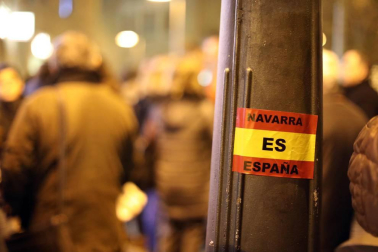 Representantes de asociaciones del cuerpo policial pidieron en la capital navarra que la trasferencia de competencias no les obligue a abandonar la Comunidad foral.