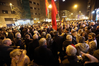 Representantes de asociaciones del cuerpo policial pidieron en la capital navarra que la trasferencia de competencias no les obligue a abandonar la Comunidad foral.