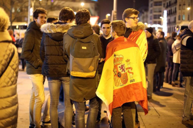 Representantes de asociaciones del cuerpo policial pidieron en la capital navarra que la trasferencia de competencias no les obligue a abandonar la Comunidad foral.