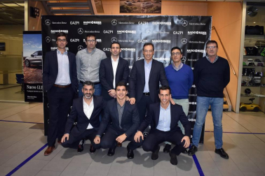 El pasado miércoles 28 de noviembre Radio Marca Navarra organizó, en el concesionario Mercedes Gazpi, la Noche de las Estrellas del Deporte Navarro en la que se hizo entrega de los galardones a los deportistas e instituciones deportivas más destacados por sus valores en el año 2018.